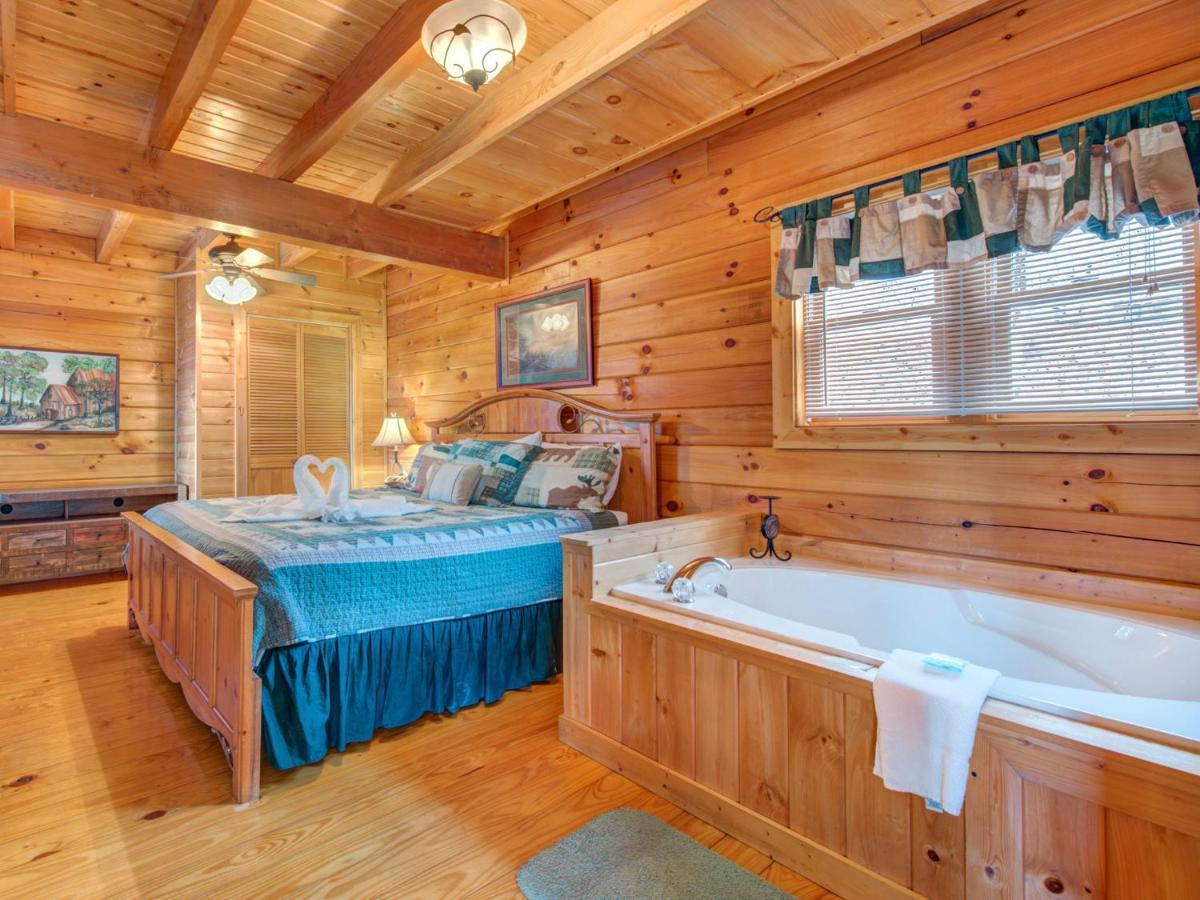 Dew South, 2 Bedrooms, Sleeps 8, Views, Arcade, Hot Tub, Pet Friendly Gatlinburg Buitenkant foto