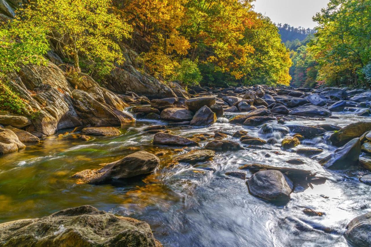 Dew South, 2 Bedrooms, Sleeps 8, Views, Arcade, Hot Tub, Pet Friendly Gatlinburg Buitenkant foto